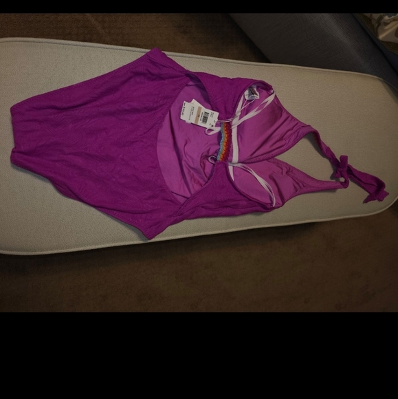 COPY - Trina Turk Tulum Plunge Malliot 12 NWT - Picture 6 of 6